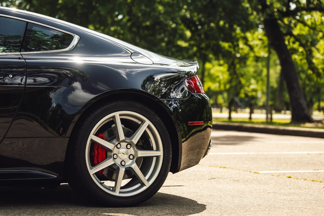 2006 Aston Martin V8 Vantage (2006-2017) - Image 29 of 31