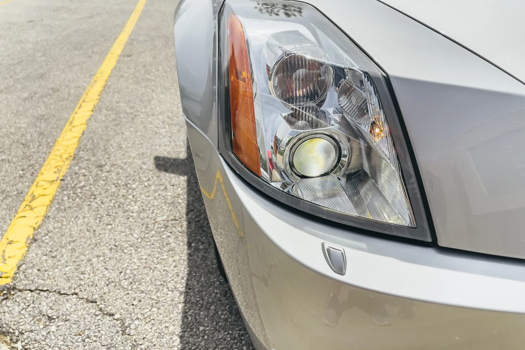 2006 Cadillac XLR-V - Image 26 of 31
