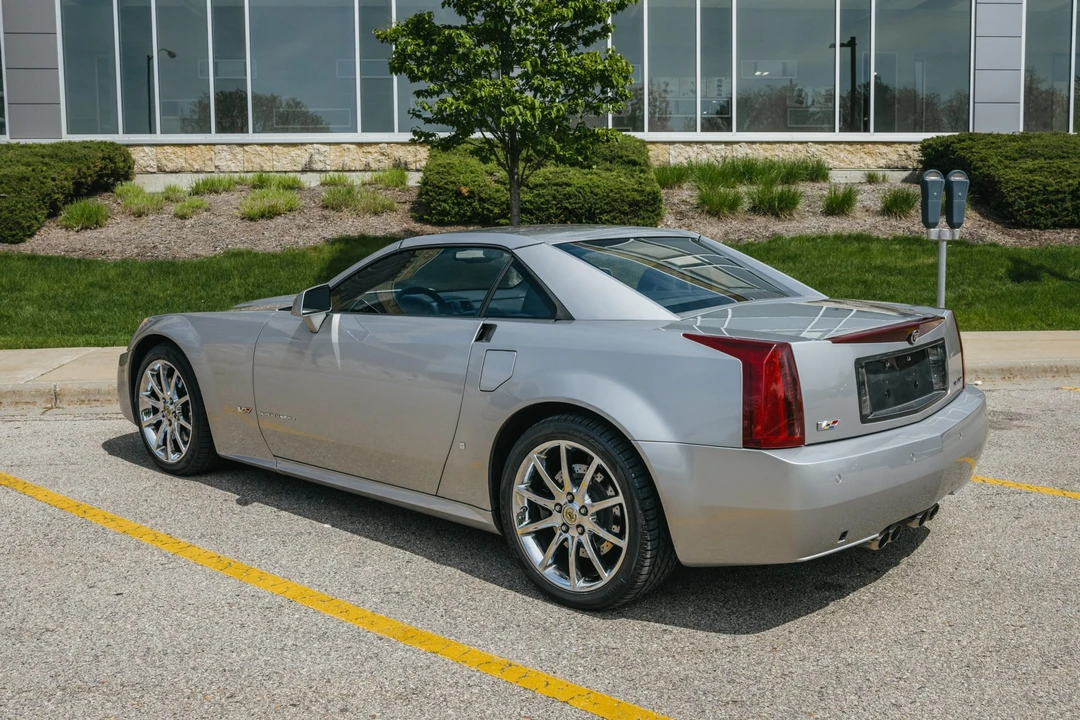 2006 Cadillac XLR-V - Image 21 of 31