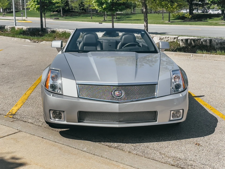 2006 Cadillac XLR-V - Image 9 of 31