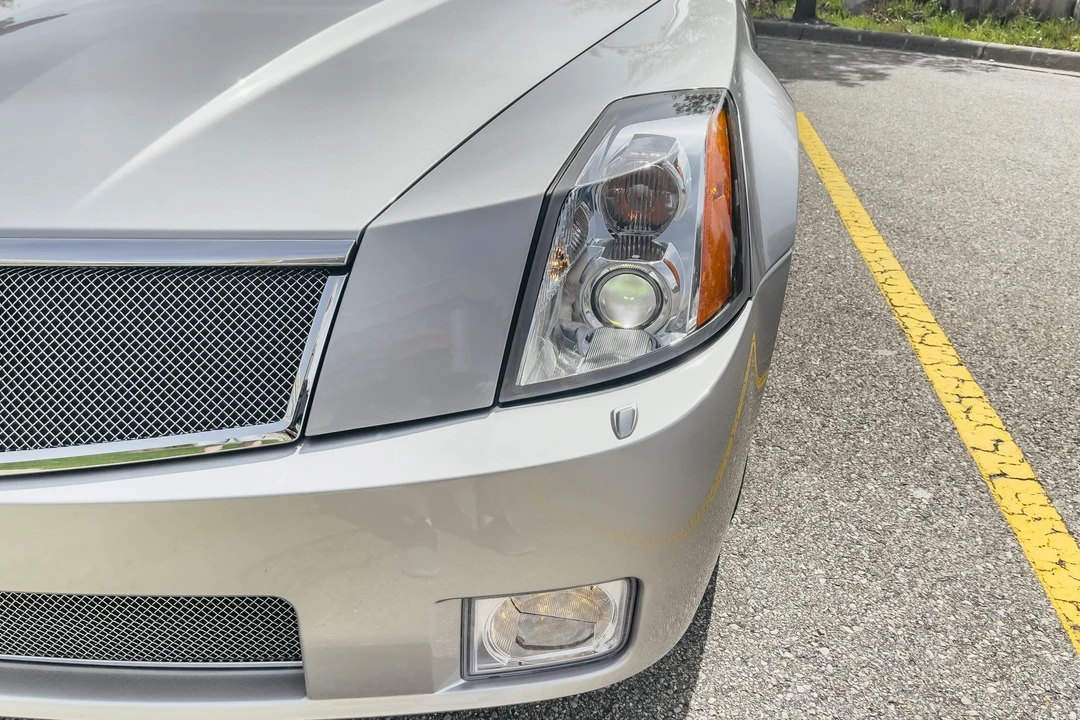 2006 Cadillac XLR-V - Image 25 of 31