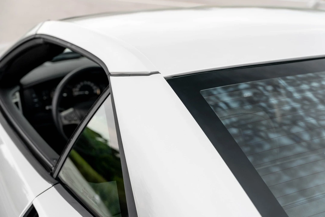 2006 Cadillac XLR-V - Image 31 of 31