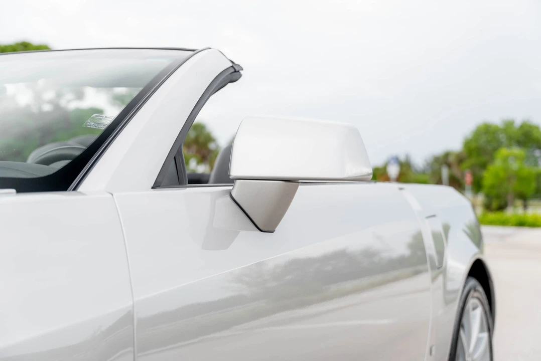 2006 Cadillac XLR-V - Image 21 of 31
