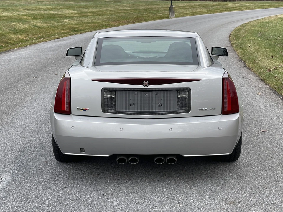 2006 Cadillac XLR-V - Image 6 of 31