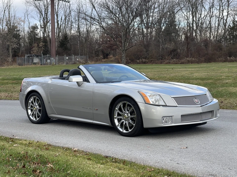 2006 Cadillac XLR-V - Image 26 of 31