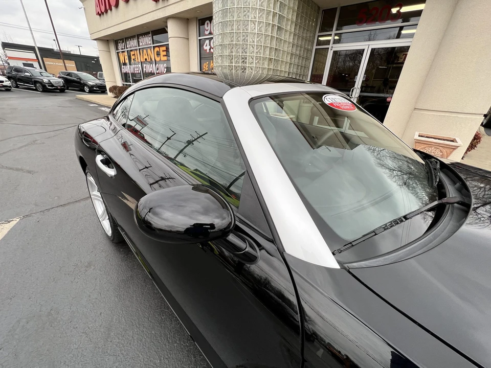 2006 Chrysler Crossfire - Image 27 of 31