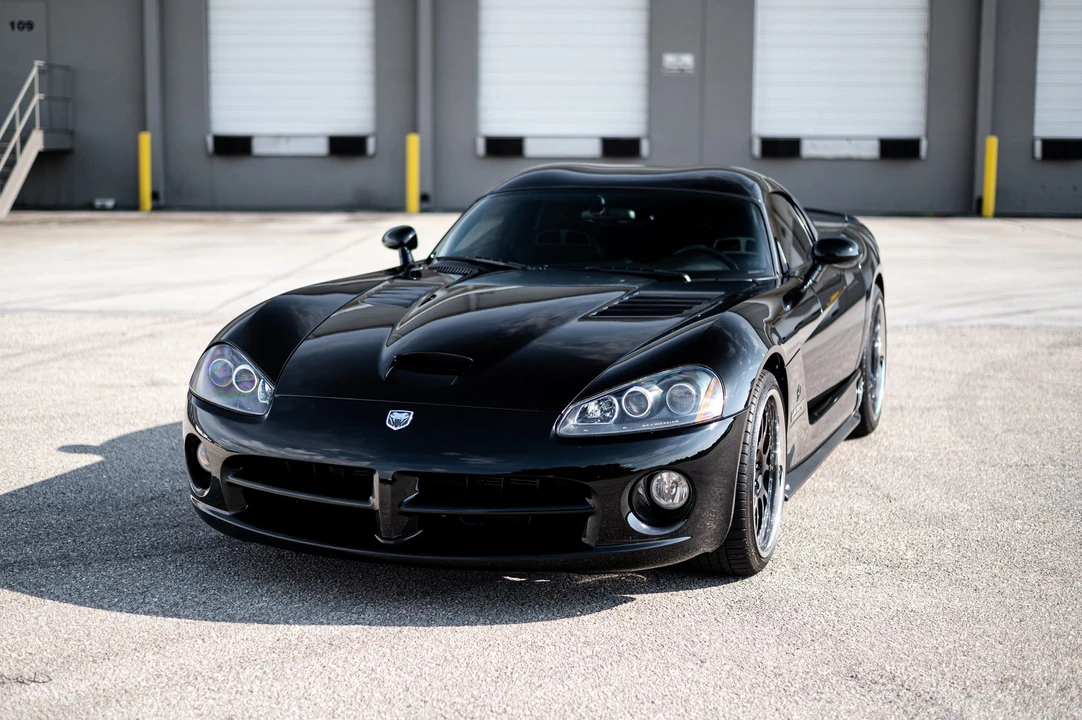 2006 Dodge Viper 3rd Gen - Image 2 of 31