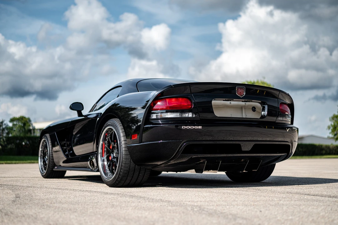 2006 Dodge Viper 3rd Gen - Image 16 of 31