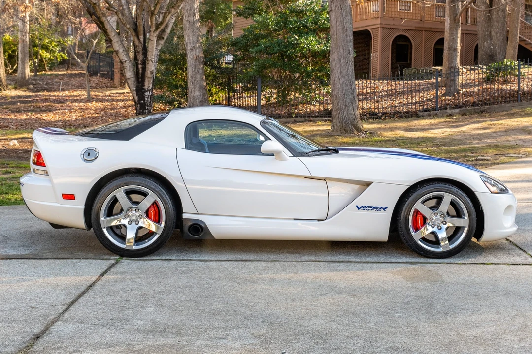 2006 Dodge Viper 3rd Gen - Image 9 of 31