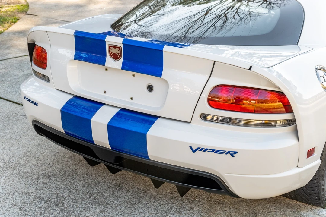 2006 Dodge Viper 3rd Gen - Image 19 of 31
