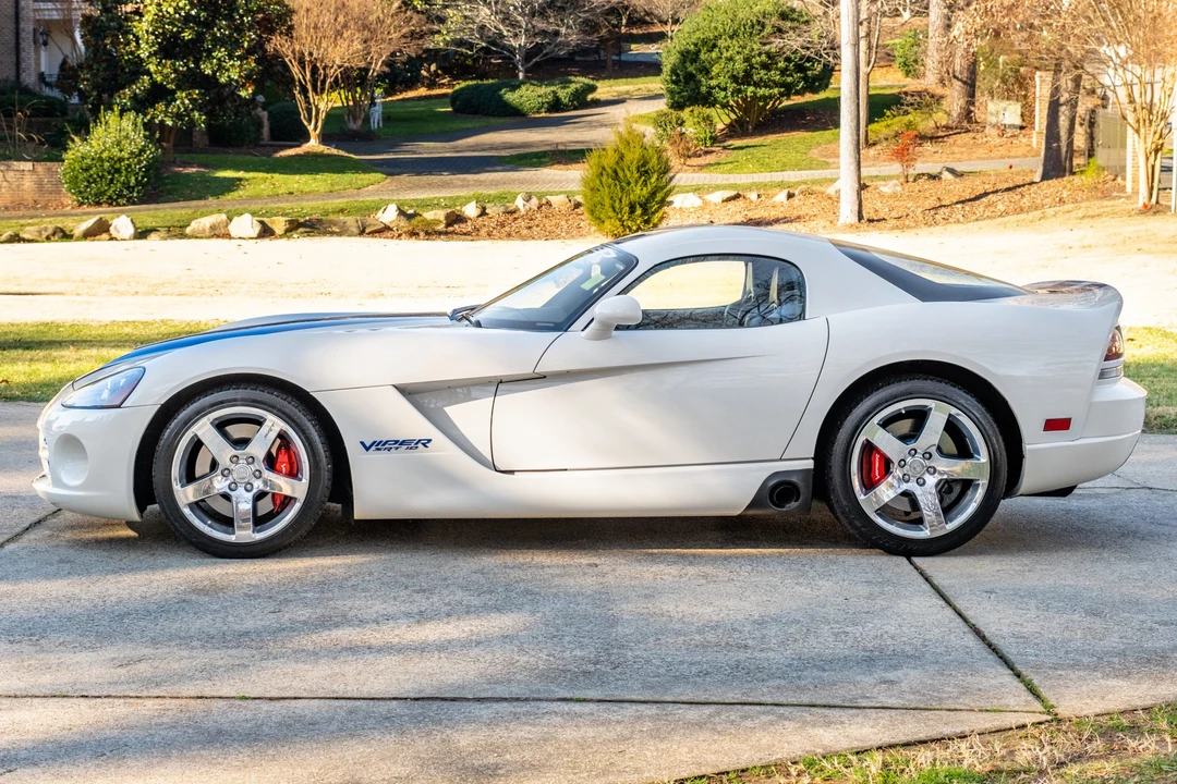 2006 Dodge Viper 3rd Gen - Image 14 of 31