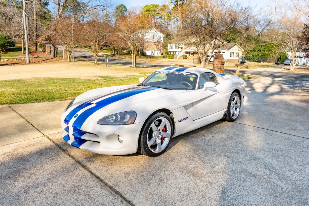2006 Dodge Viper 3rd Gen - Image 2 of 31