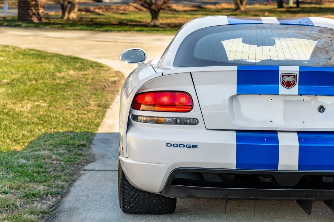 2006 Dodge Viper 3rd Gen - Image 17 of 31