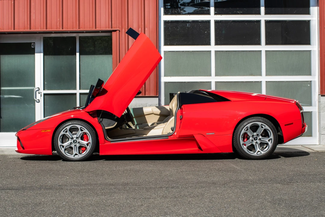 2006 Lamborghini Murcielago - Image 9 of 31