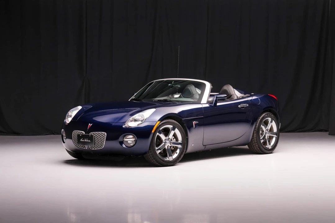 2006 Pontiac Solstice - Image 2 of 31