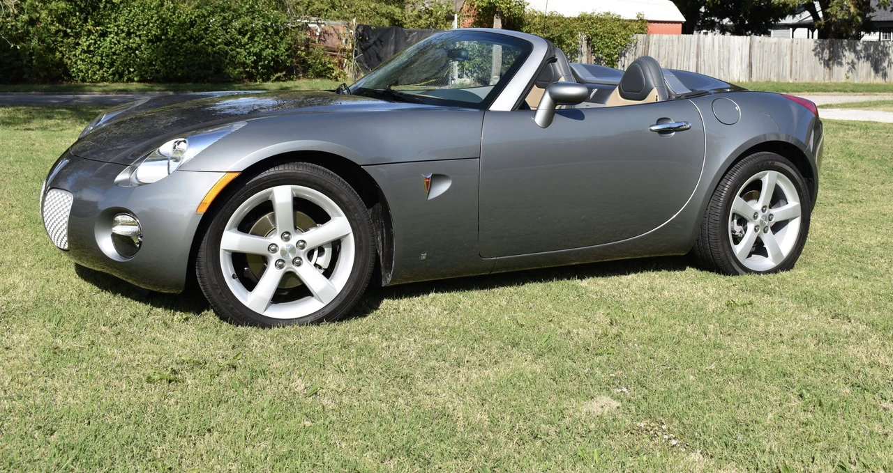 2006 Pontiac Solstice - Image 16 of 31