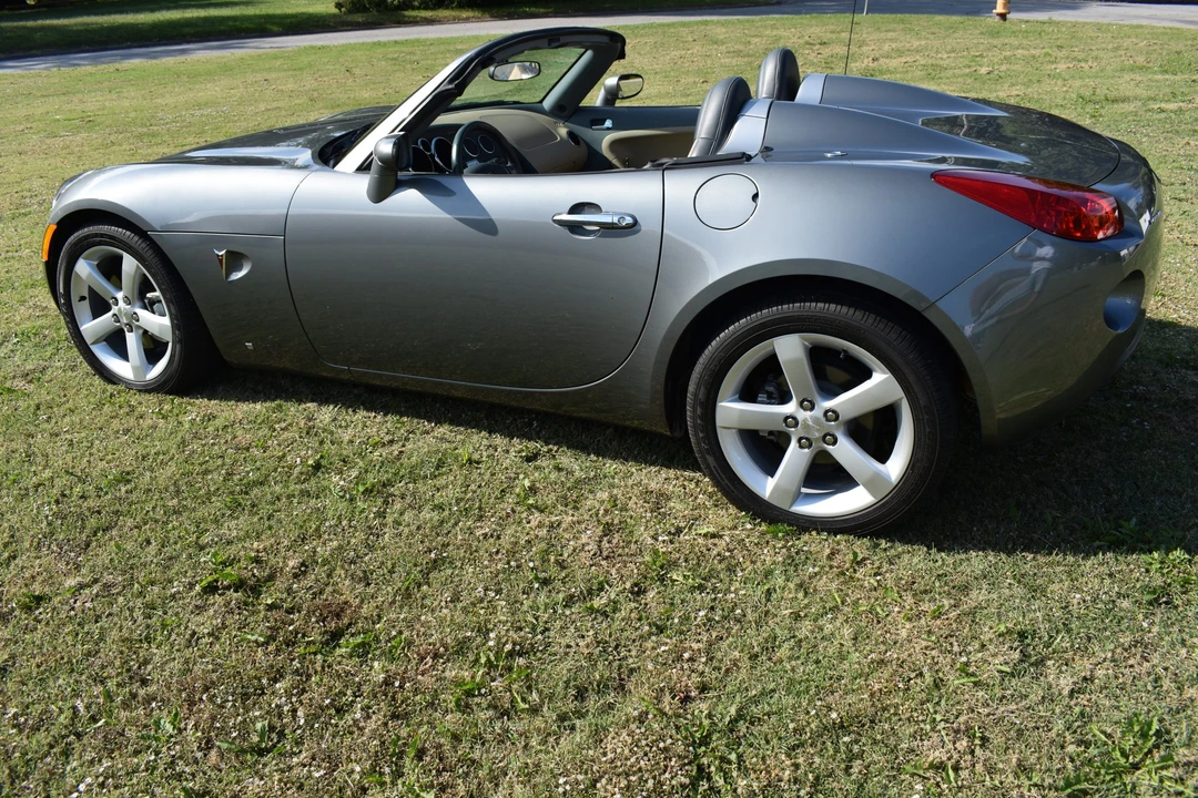 2006 Pontiac Solstice - Image 11 of 31