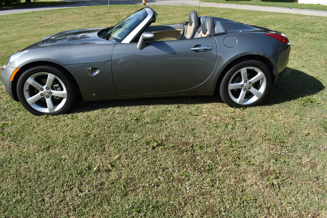 2006 Pontiac Solstice - Image 13 of 31