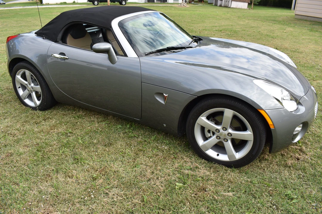 2006 Pontiac Solstice - Image 19 of 31