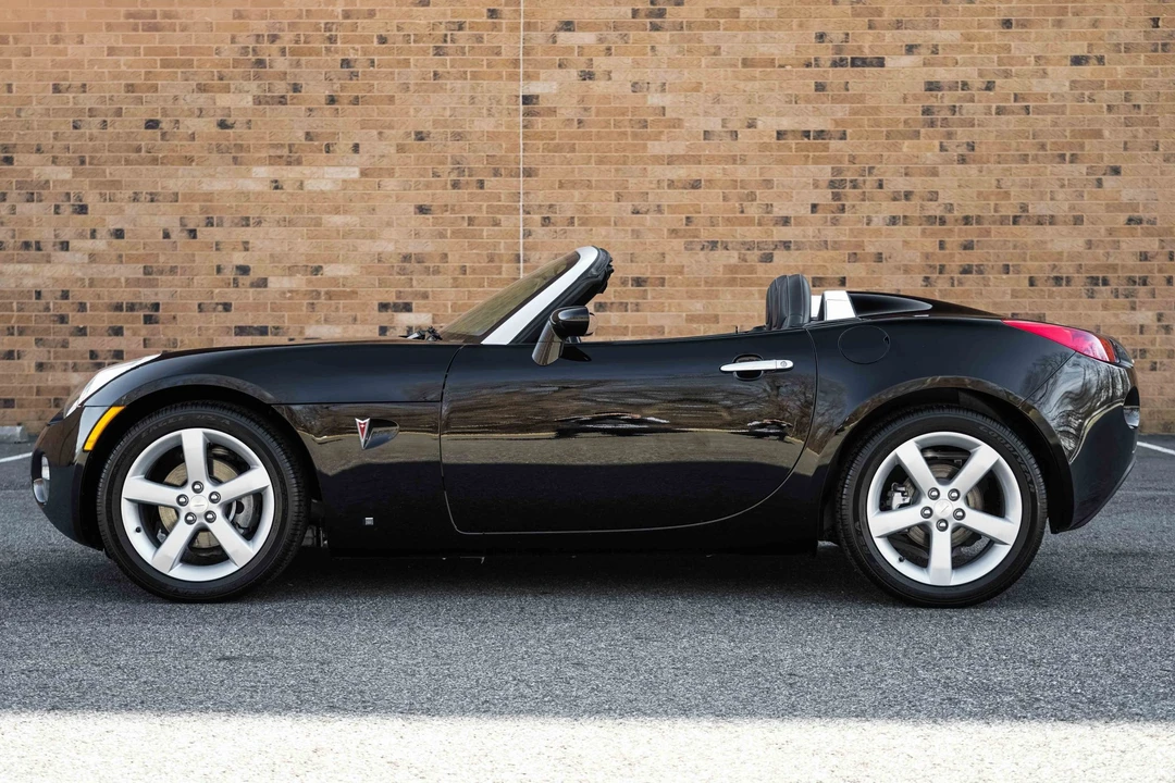 2006 Pontiac Solstice - Image 3 of 31