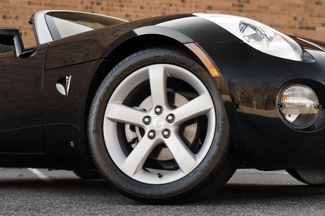 2006 Pontiac Solstice - Image 28 of 31