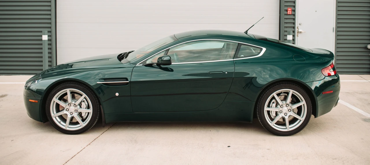 2007 Aston Martin V8 Vantage (2006-2017) - Image 12 of 31