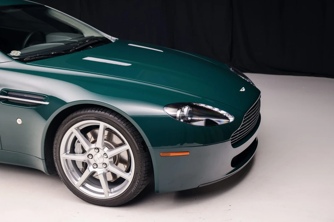 2007 Aston Martin V8 Vantage (2006-2017) - Image 28 of 31