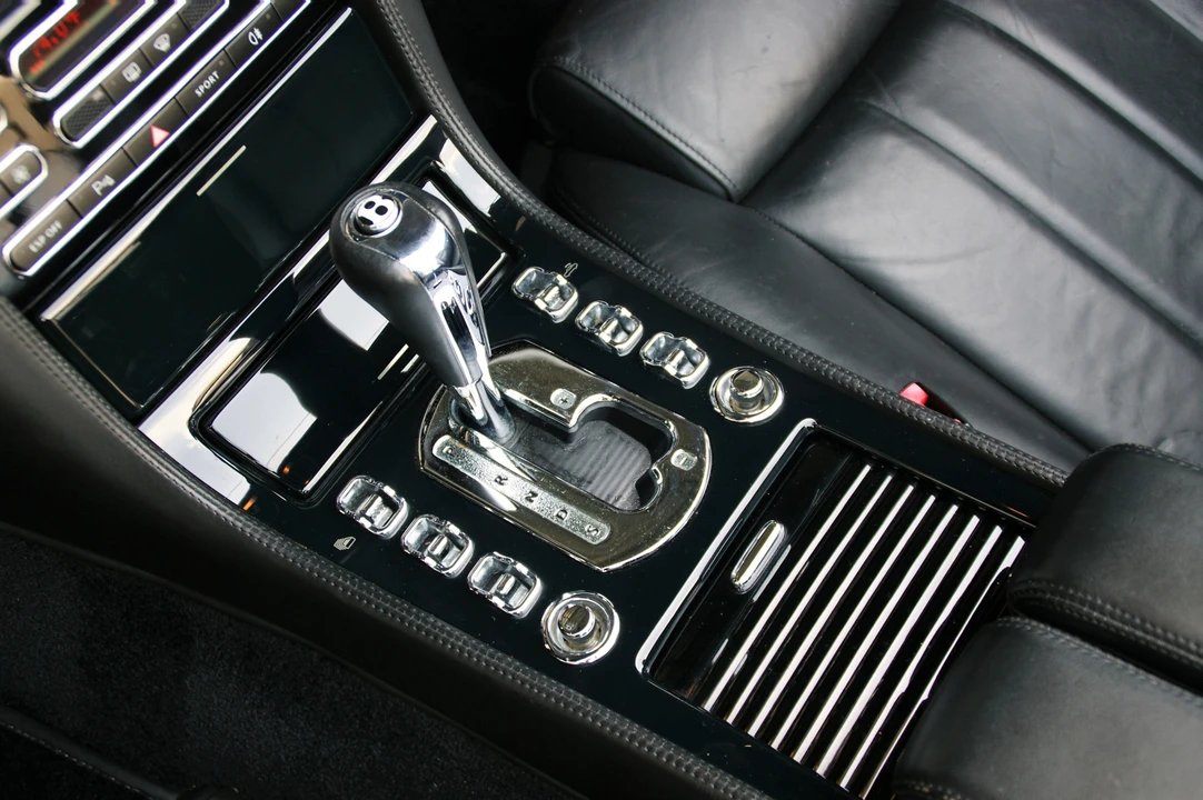 2007 Bentley Azure 2nd Gen - Image 30 of 31