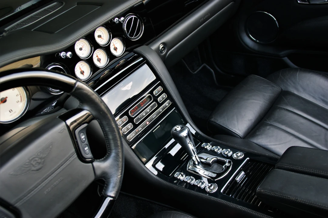 2007 Bentley Azure 2nd Gen - Image 28 of 31