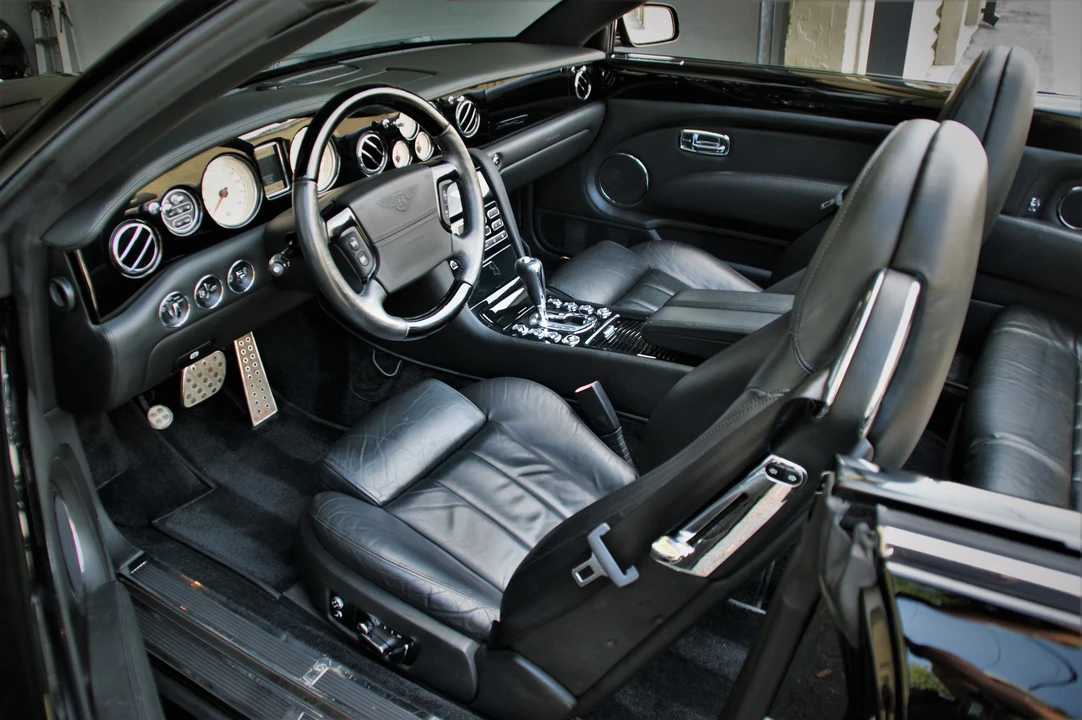 2007 Bentley Azure 2nd Gen - Image 25 of 31