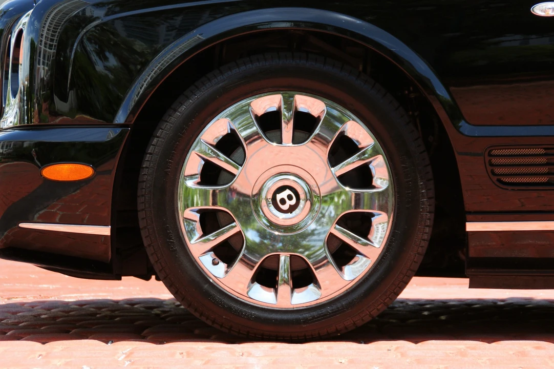 2007 Bentley Azure 2nd Gen - Image 16 of 31