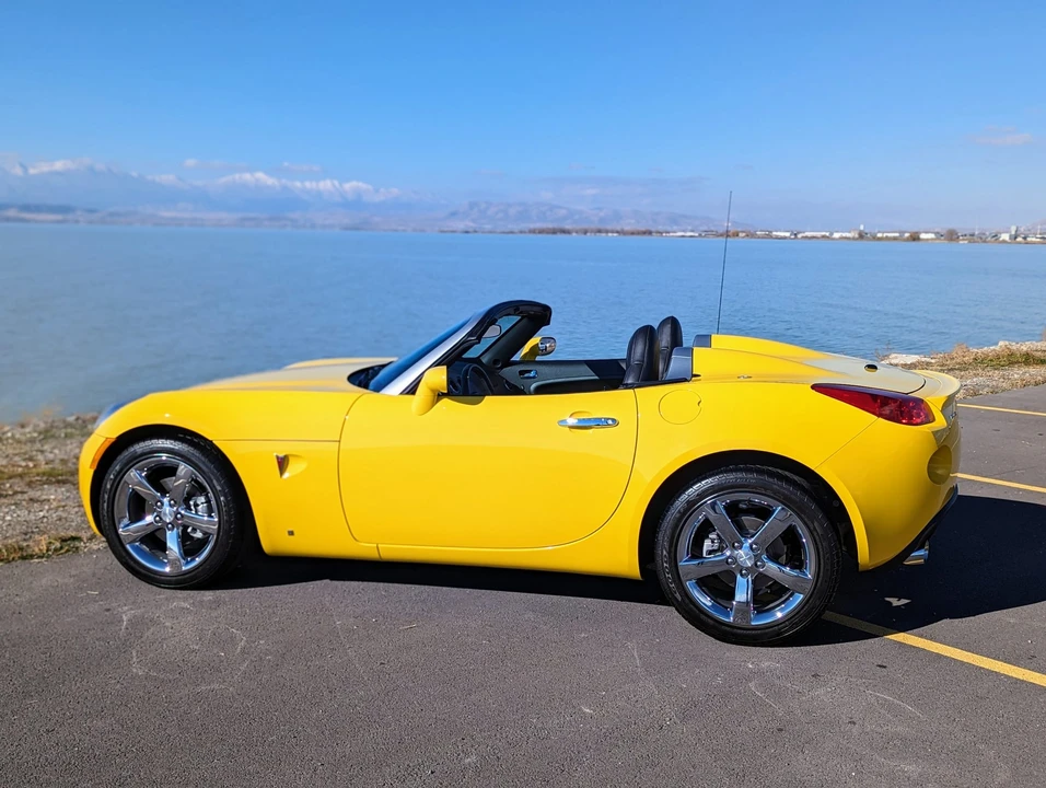 2007 Pontiac Solstice GXP - Image 16 of 31