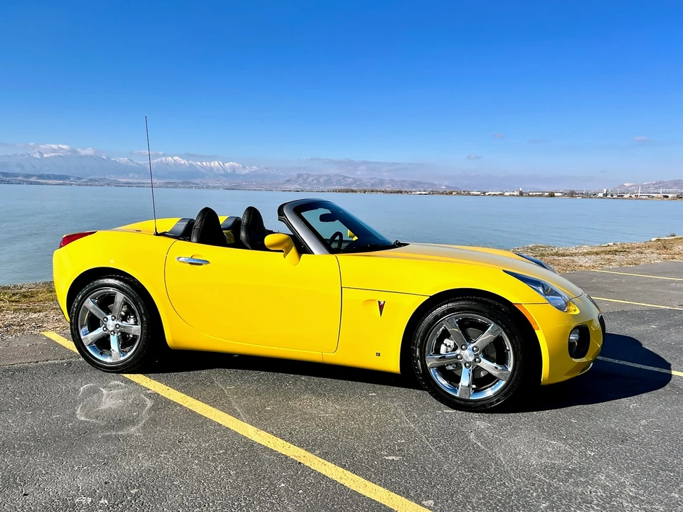 2007 Pontiac Solstice GXP - Image 24 of 31