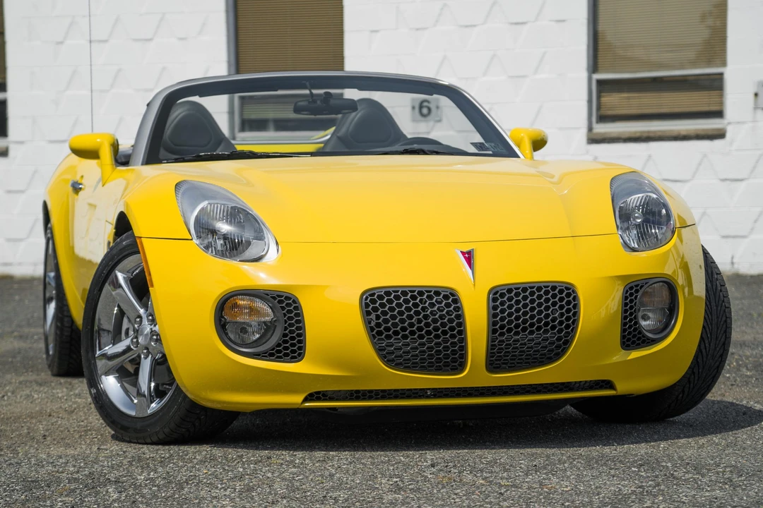 2007 Pontiac Solstice GXP - Image 12 of 31