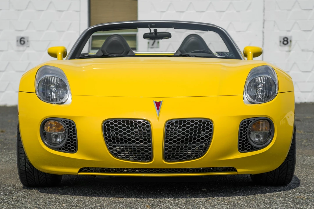 2007 Pontiac Solstice GXP - Image 13 of 31