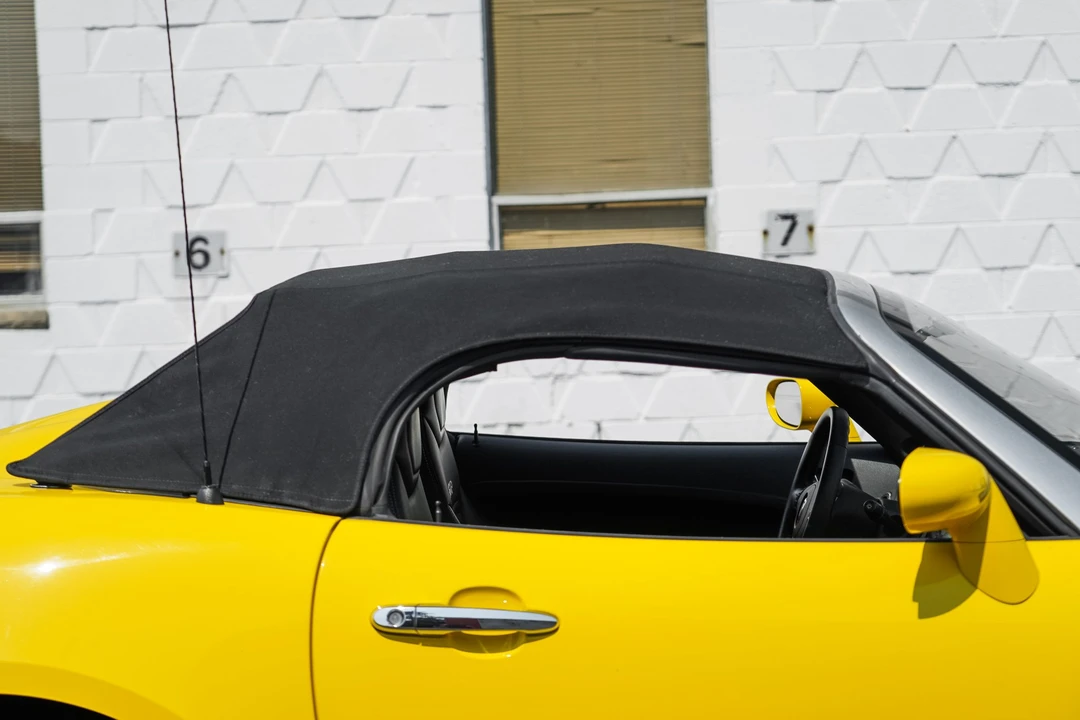2007 Pontiac Solstice GXP - Image 22 of 31
