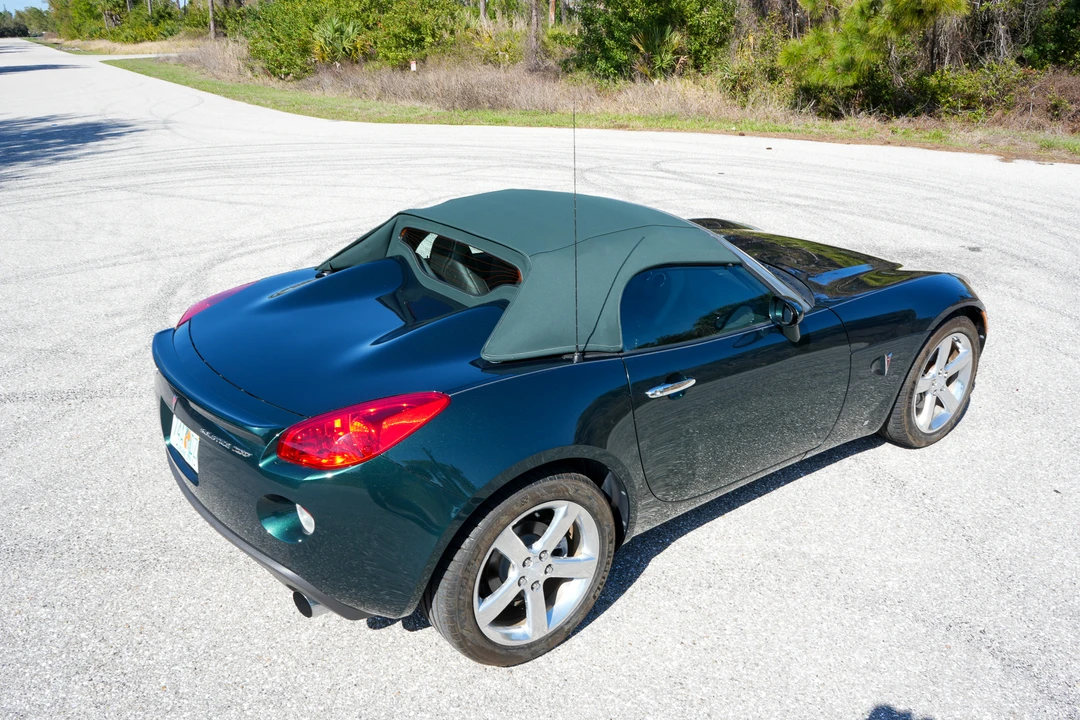 2007 Pontiac Solstice GXP - Image 10 of 31