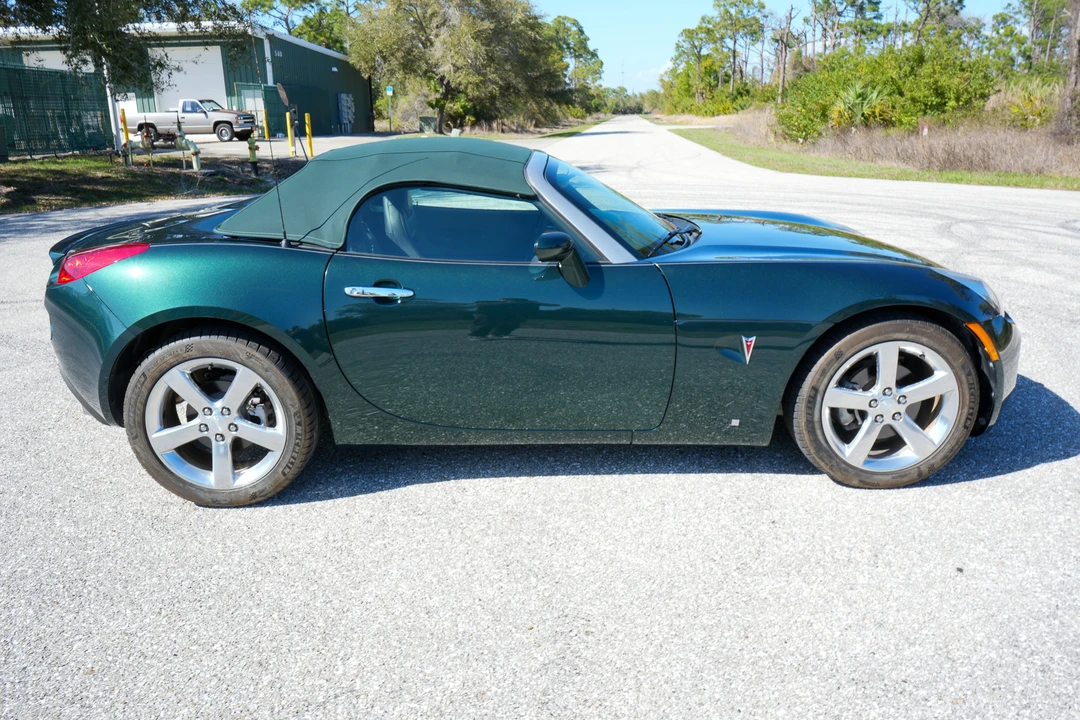 2007 Pontiac Solstice GXP - Image 11 of 31