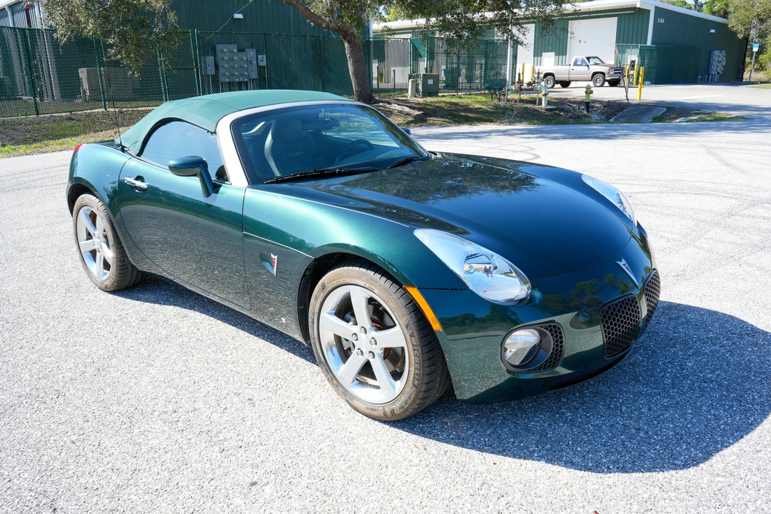 2007 Pontiac Solstice GXP - Image 13 of 31