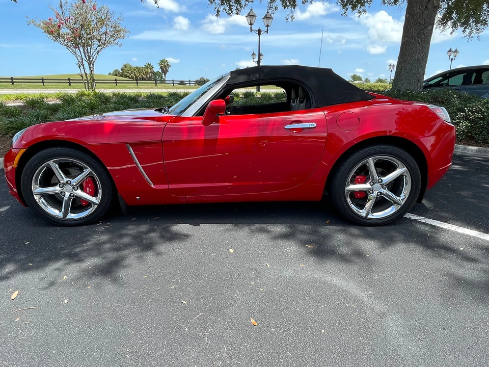 2007 Saturn Sky Red Line - Image 15 of 31