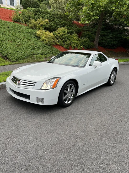 2008 Cadillac XLR - Image 2 of 31