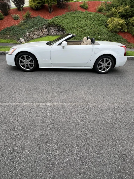 2008 Cadillac XLR - Image 9 of 31