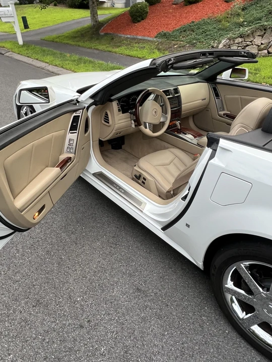 2008 Cadillac XLR - Image 26 of 31
