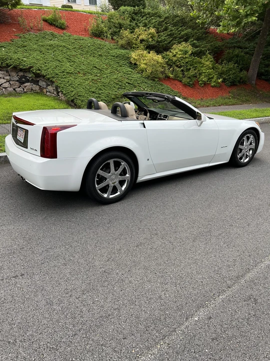 2008 Cadillac XLR - Image 15 of 31