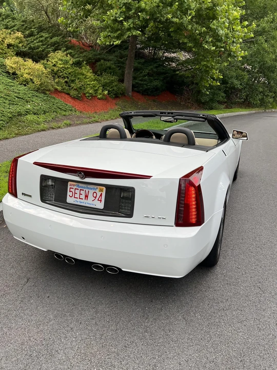 2008 Cadillac XLR - Image 11 of 31