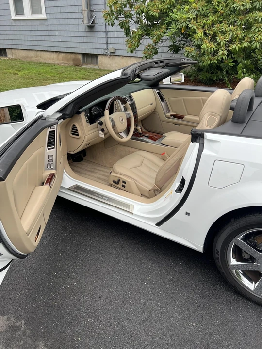 2008 Cadillac XLR - Image 25 of 31