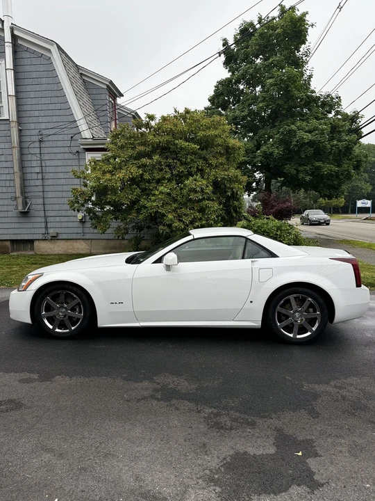 2008 Cadillac XLR - Image 4 of 31