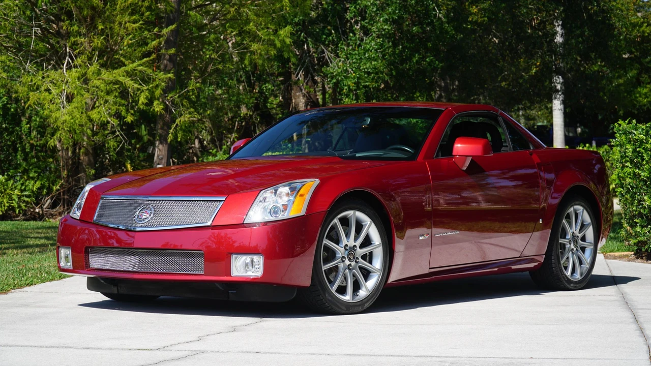 2008 Cadillac XLR-V - Image 4 of 31
