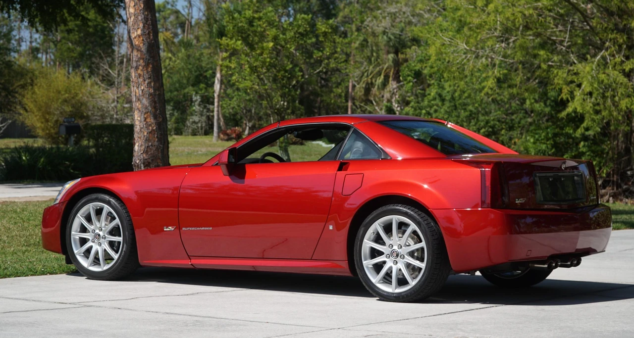 2008 Cadillac XLR-V - Image 7 of 31