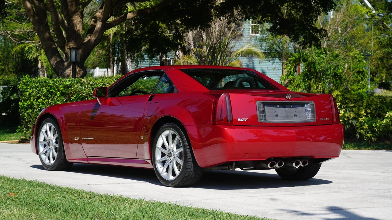 2008 Cadillac XLR-V - Image 9 of 31